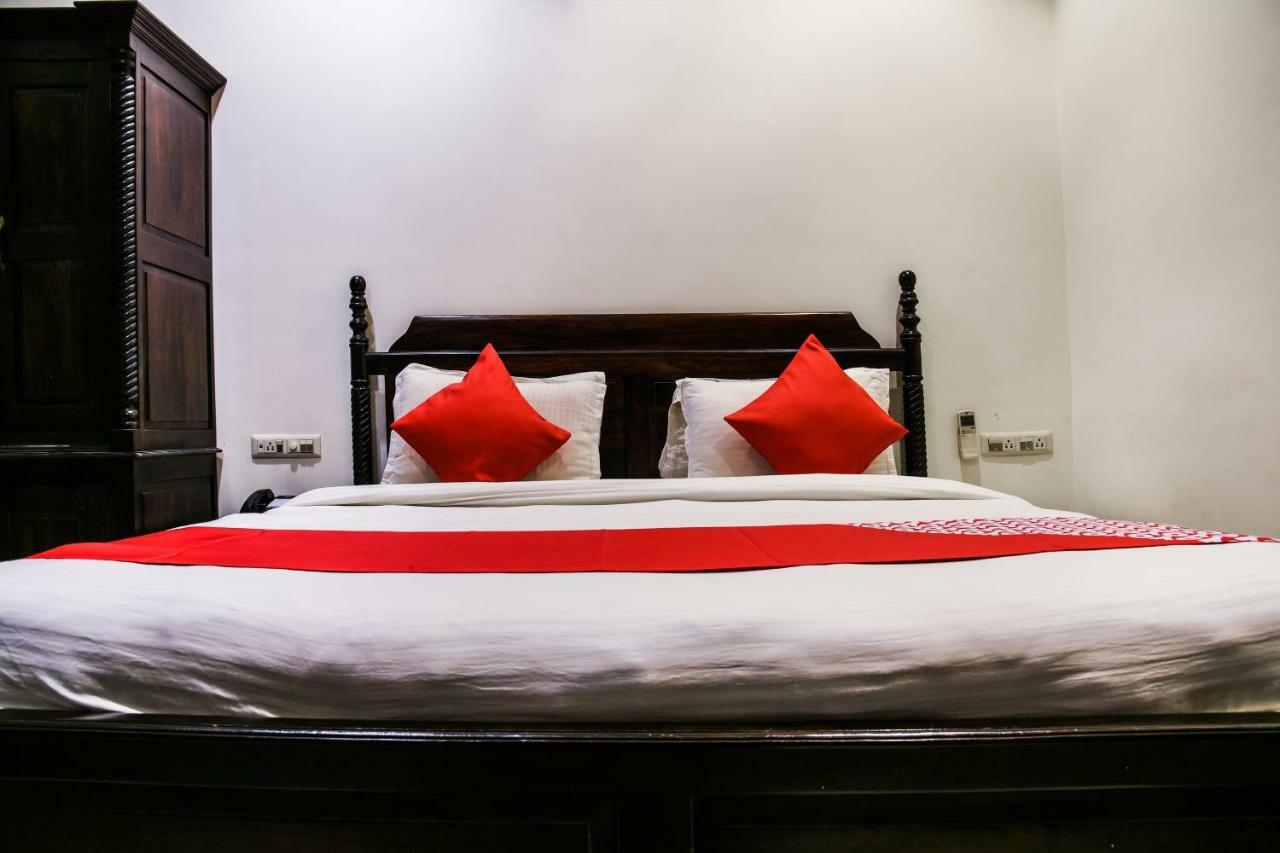 Oyo 1681 Hotel Devansh Udaipur Exterior foto